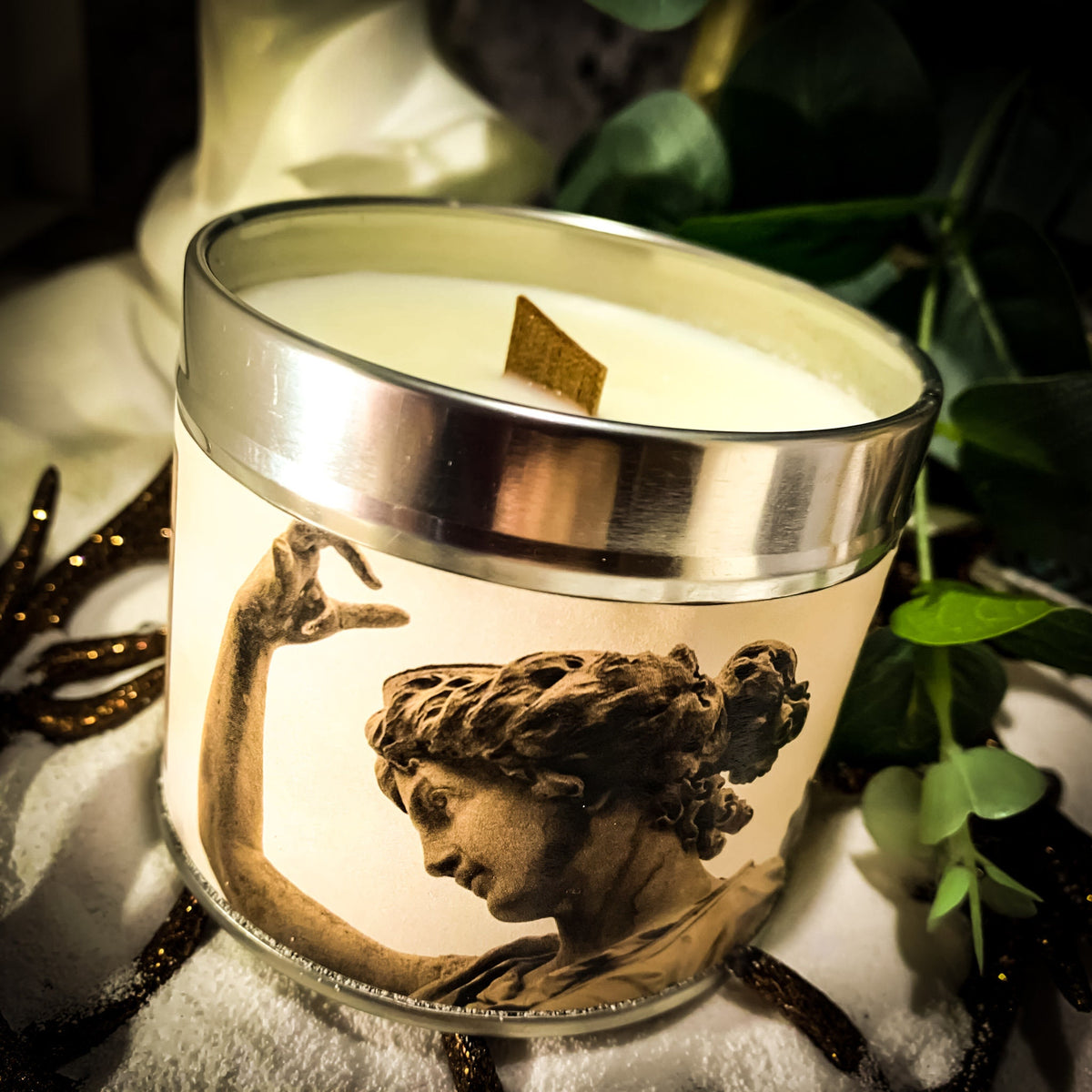 Artemis CandleAncient Woodlands, Bramble Berries and Pine Needles